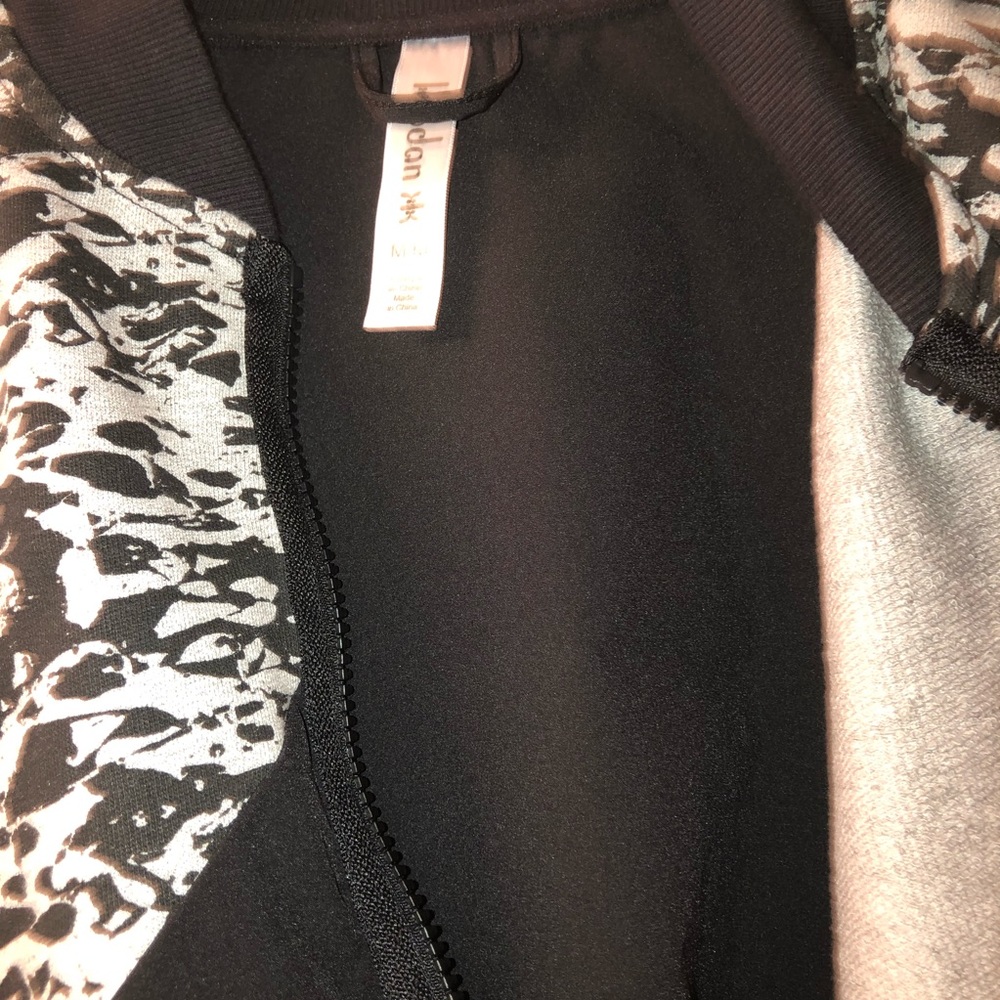 Jacket - Picture 3 of 4